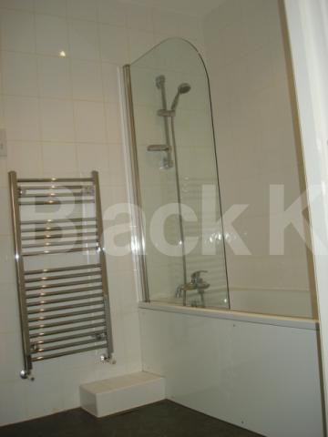 			1 Bedroom, 1 bath, 1 reception Apartment			 Gloucester Court, Rowcross St., Bermondsey